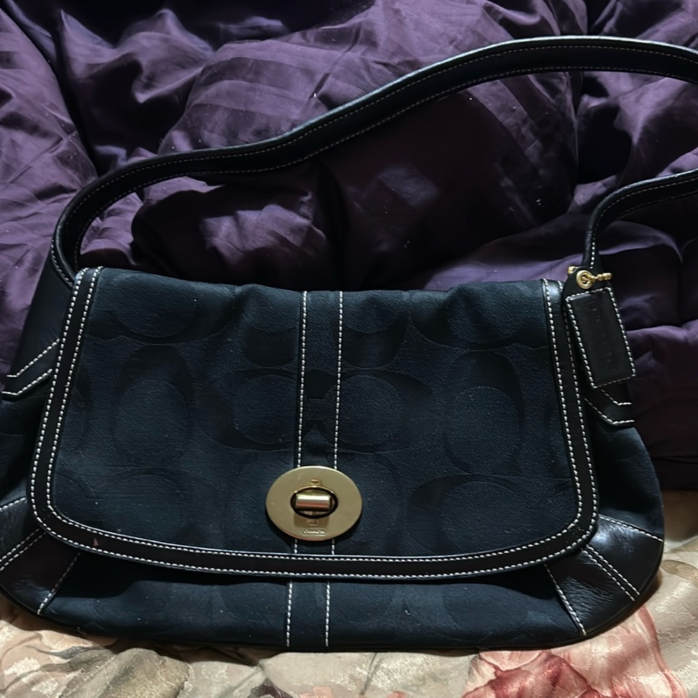 Black Coach Women's Shoulder Bag